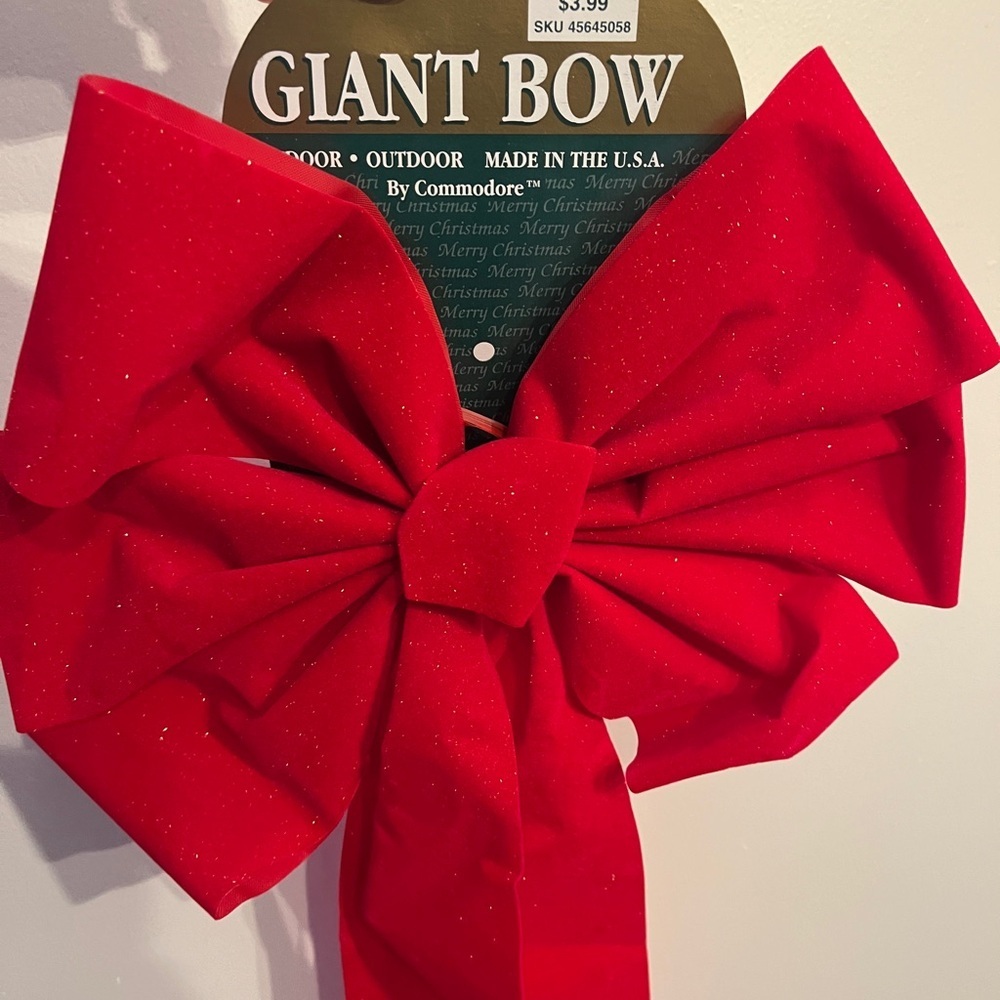 Vintage Red Giant Glittery Velvet Bows (Set of 7) - Picture 3 of 4
